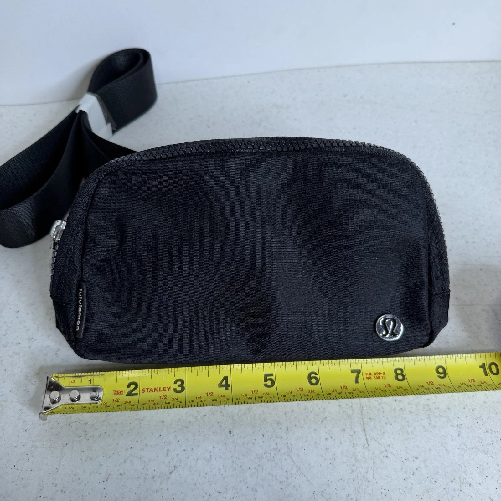 Lululemon Everywhere Belt Bag Black Brand New With Tags