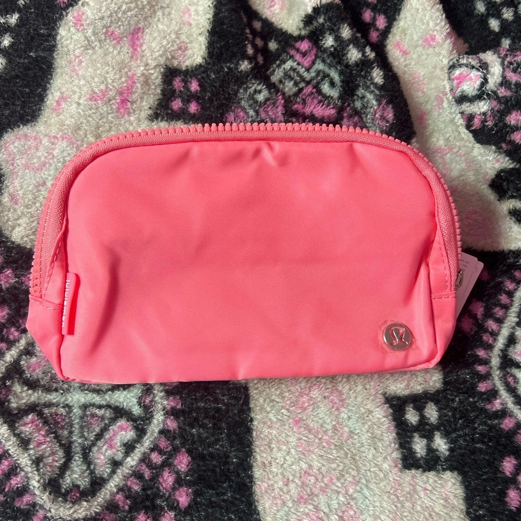 Lululemon Everywhere Women's Belt Bag - LIGHT PINK