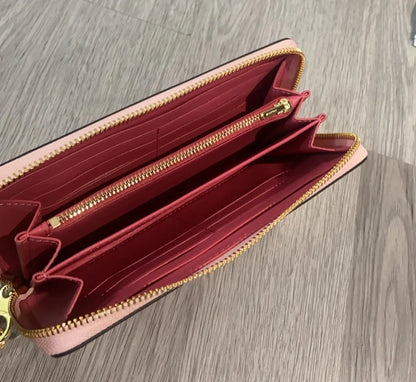 Long Zip Around Wallet In Signature Canvas CW778 Powder Pink